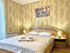 ApartPoltava НОВИЙ будинок, в самому ЦЕНТРІ 2-ОКРЕМІ кімнати, ПАНОРАМНИЙ БАЛКОН